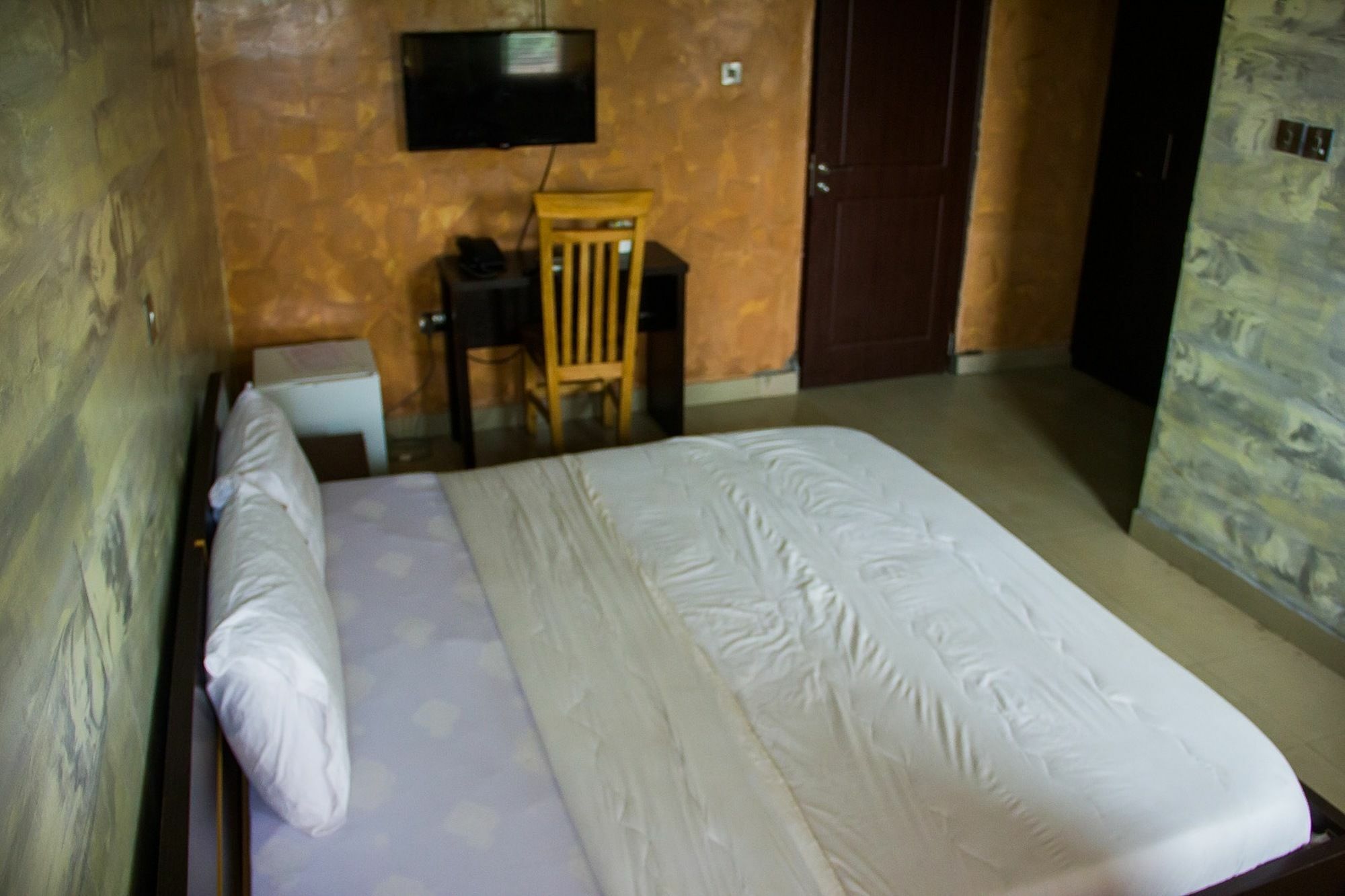 Glasshouse Hotel And Suites Lagos Exteriör bild